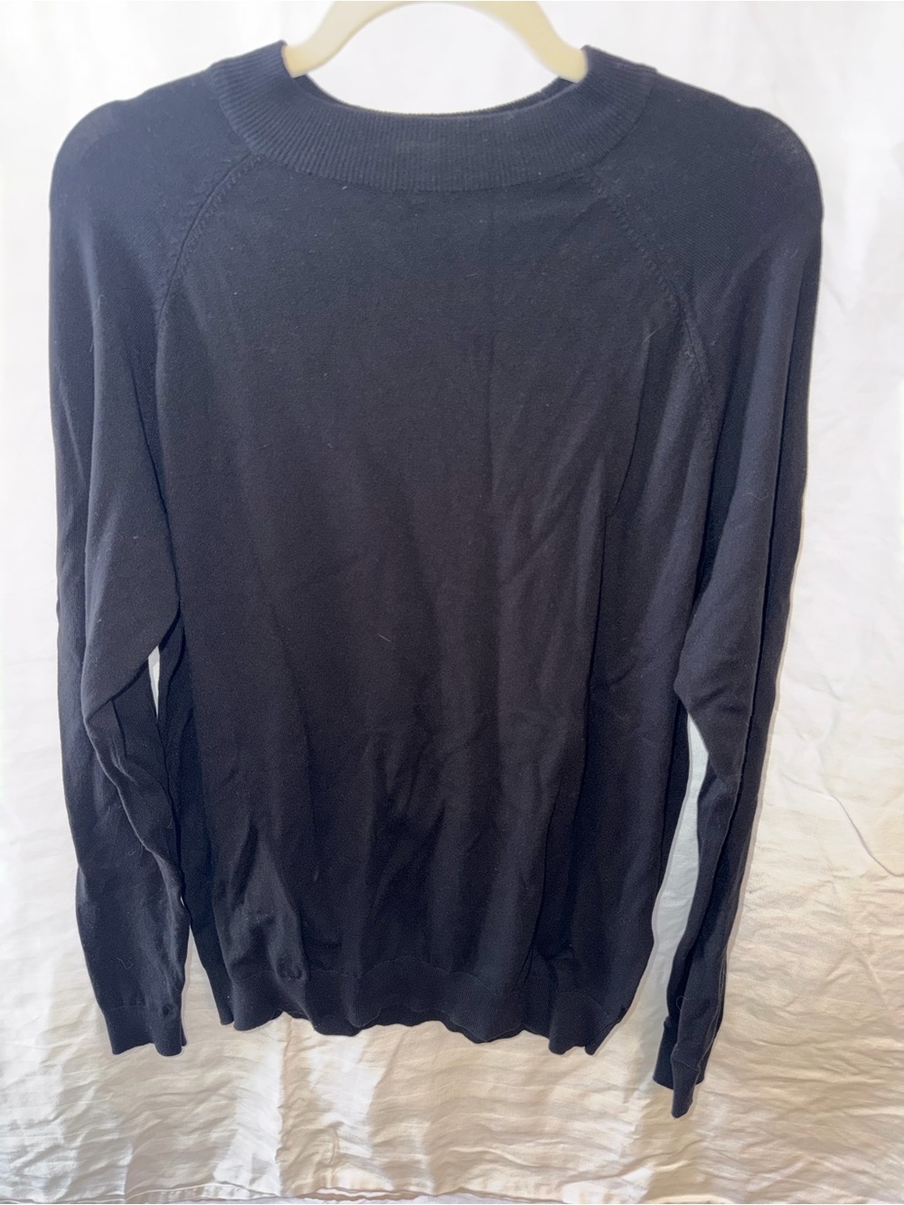 Zara Men's Black Crewneck Sweater